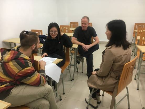 匈牙利语教研室对在校生进行辅导1.JPG